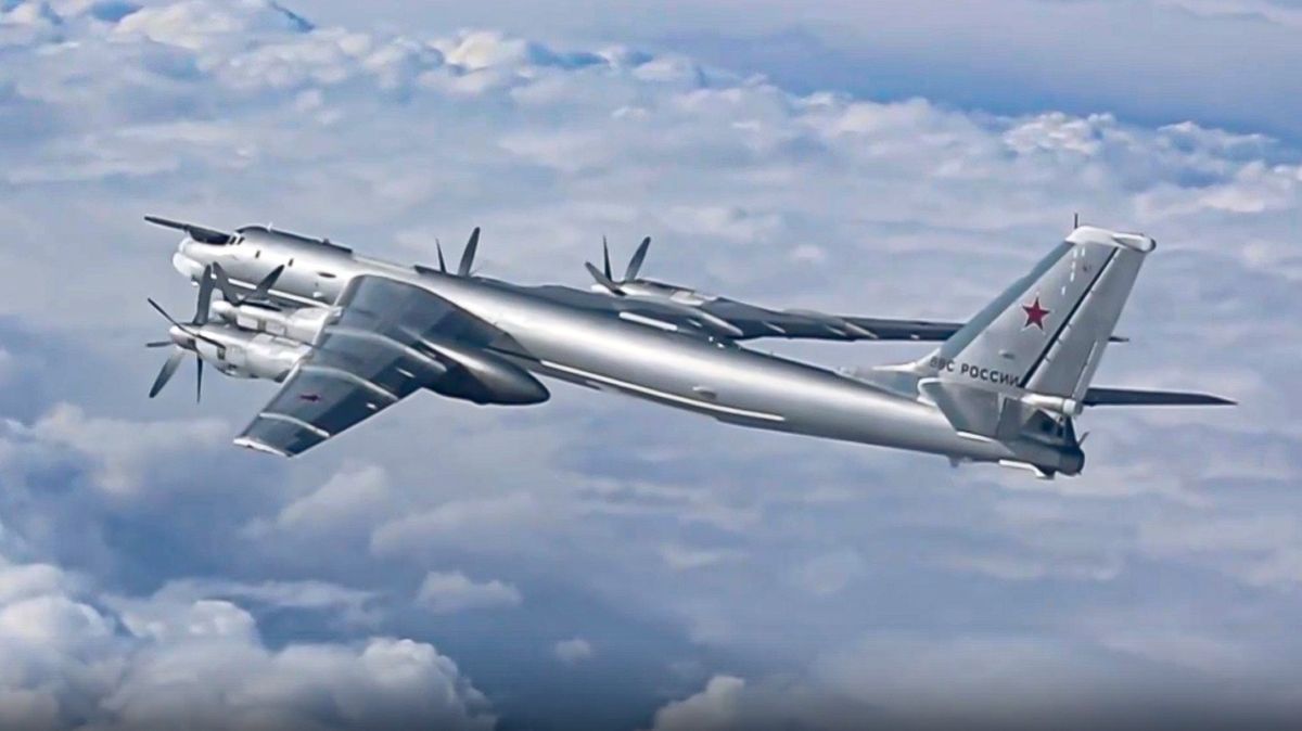 Ruské bombardéry a stíhačky manévrovaly mezi Sibiří a Aljaškou